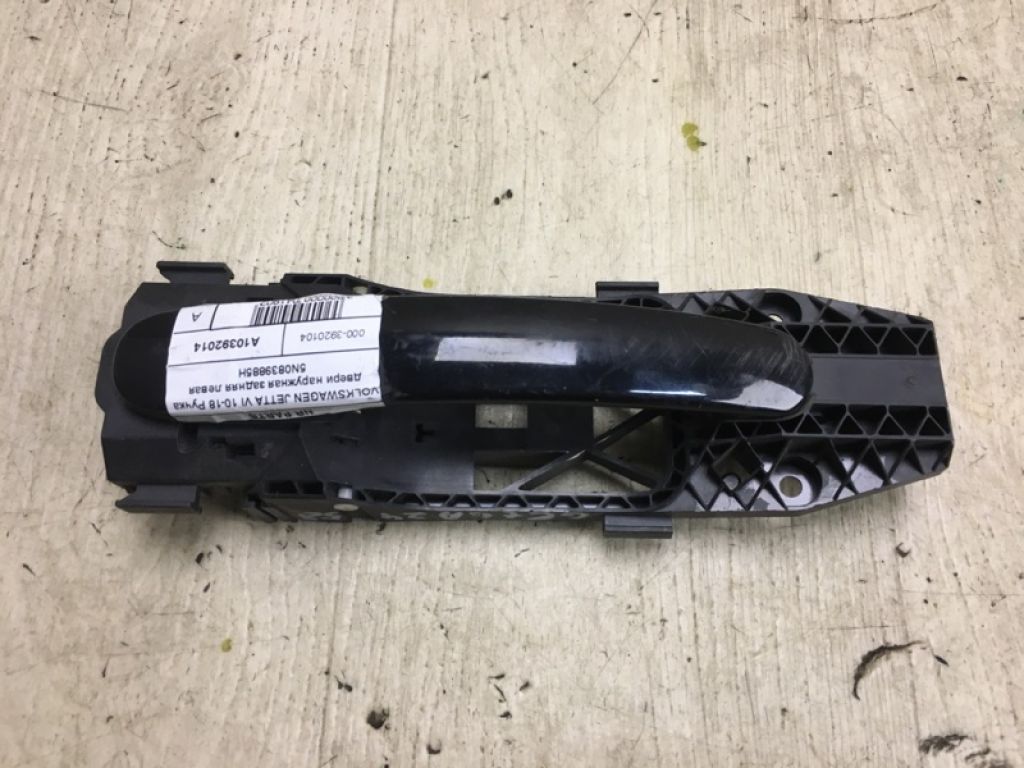 5N0 837 205 C GRU | Ручка двері зовнішня задн. лів. VOLKSWAGEN JETTA USA 10-17