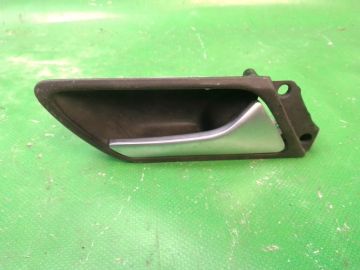 Ручка дверей внутрішня задн. прав. VOLKSWAGEN JETTA USA 10-17