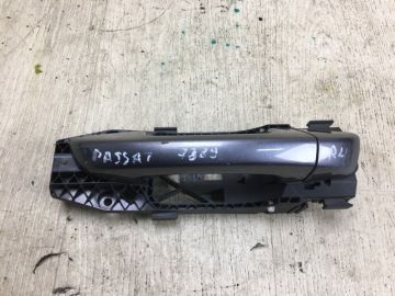 Ручка двери наружная задн. лев. VOLKSWAGEN PASSAT B7 11-15
