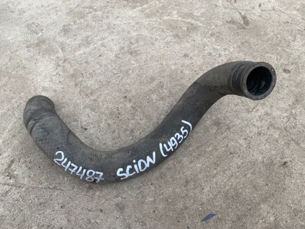 16572-28240 | Патрубок системы охлаждения SCION XB 07-15
