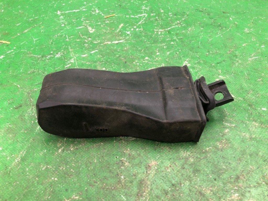 5C6 839 249 | Обмежувач дверей задн. VOLKSWAGEN JETTA USA 10-17