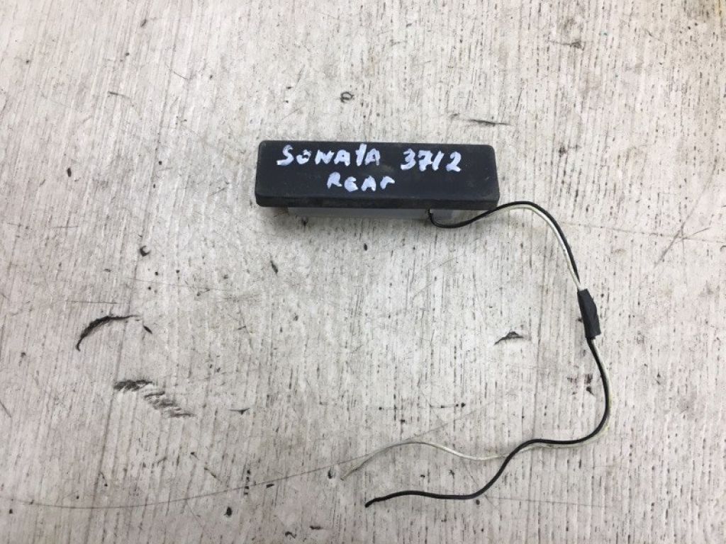 81260-3S000 | Кнопка открывания багажника наружная HYUNDAI SONATA YF 10-14