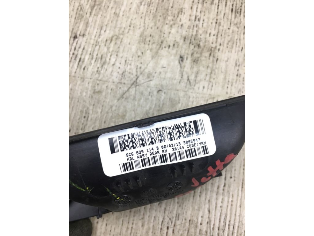 5C6 839 114 B ZNX | Ручка дверей внутрішня задн. прав. VOLKSWAGEN JETTA USA 10-17 - Фото 3