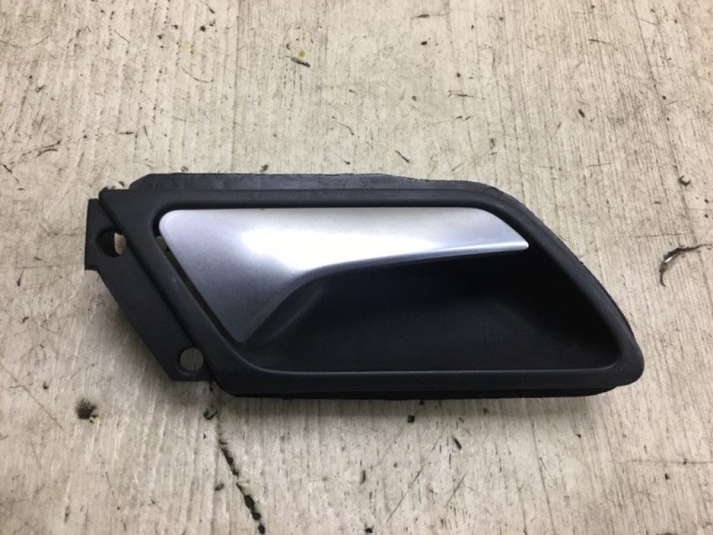 5C6 839 114 B ZNX | Ручка двери внутренняя задн. прав. VOLKSWAGEN JETTA USA 10-17