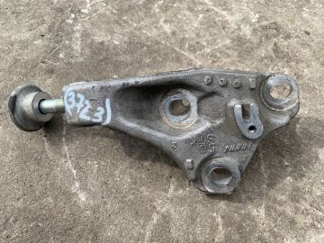 Кронштейн КПП ACURA RDX 06-12