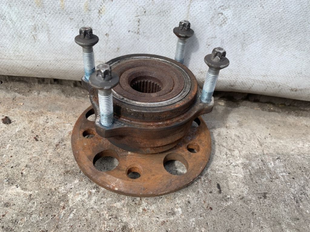 A 211 981 02 27 | Ступица задн. MERCEDES E-CLASS W211 02-09 - Фото 4