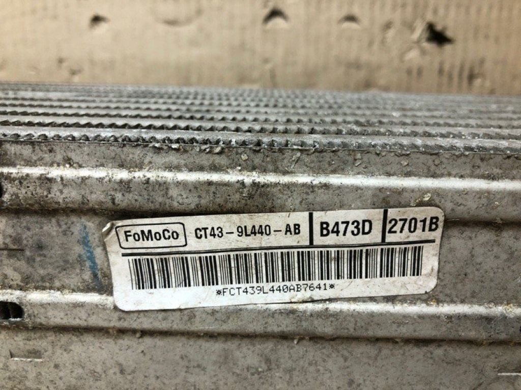 CT4Z-6K775-A | Радиатор интеркулера FORD EDGE 06-14 - Фото 4