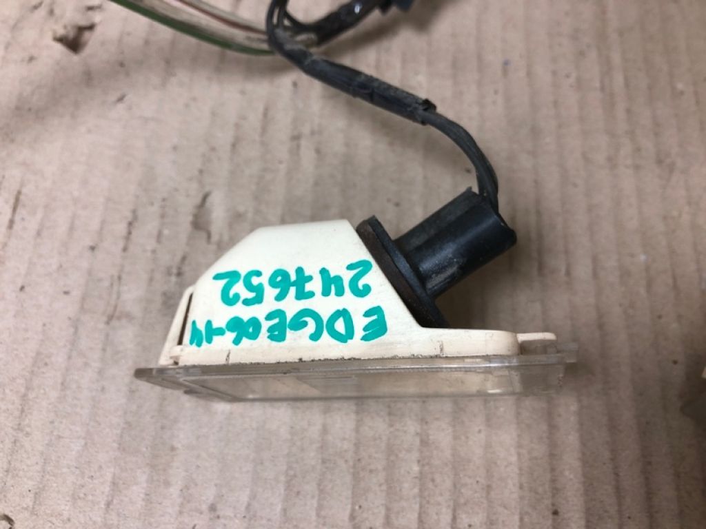 7T4Z-13550-A | Підсвічування номера FORD EDGE 06-14 - Фото 2