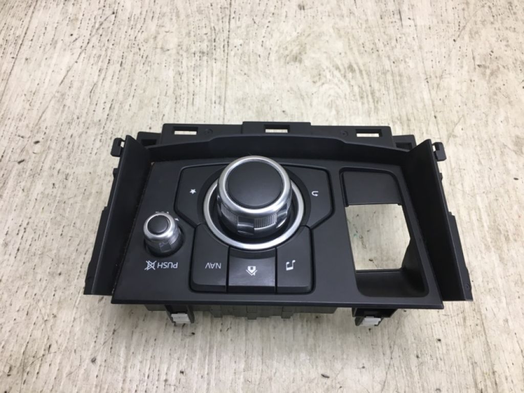 GMJ6-66-CM0A | Блок керування мультимедіа MAZDA 3 BM 13-19 - Фото 4
