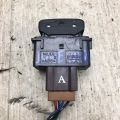 25500-1EA0A | Кнопка обогрева сидений прав. NISSAN JUKE 10-19 - Превью 2