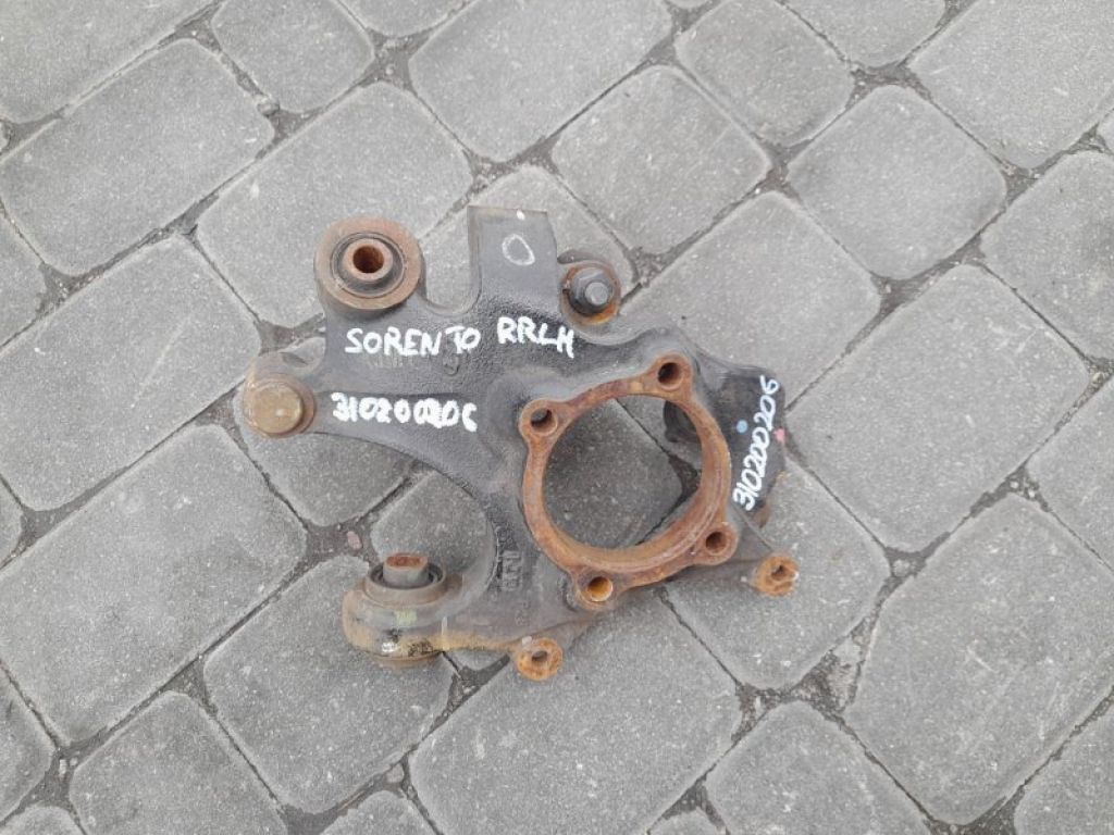 52710-2P000 | Цапфа задн. лів. KIA SORENTO XM 09-14