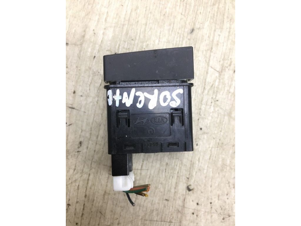 93742-2P005VA | Кнопка обогрева сидений KIA SORENTO XM 09-14 - Фото 2