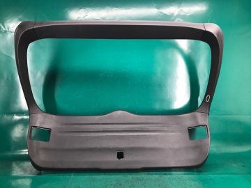 Обшивка кришки багажника задн. SUBARU IMPREZA WRX 10-14 GH