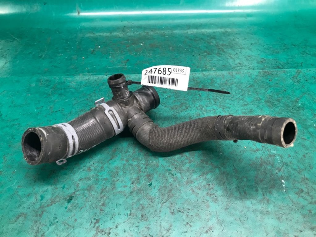 5C0 121 087 F | Фланец системы охлаждения VOLKSWAGEN PASSAT B8 14-