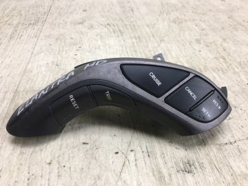 Кнопки на руль лев. HYUNDAI ELANTRA MD 10-15