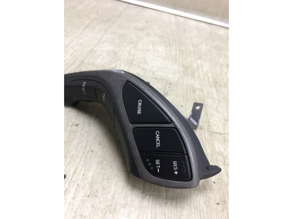 96700-3X500HZ | Кнопки на руль лев. HYUNDAI ELANTRA MD 10-15 - Фото 4
