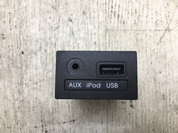 USB адаптер HYUNDAI ELANTRA MD 10-15