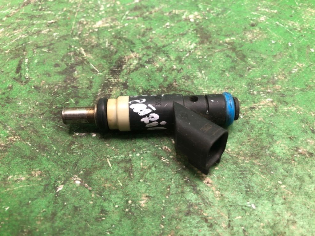 RL891577AC | Форсунка паливна JEEP PATRIOT 10-17