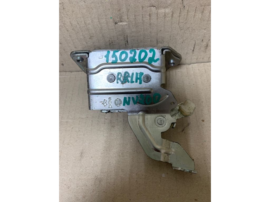 82501-3LM0A | Замок двери задн. лев. NISSAN NV200 USA 13-