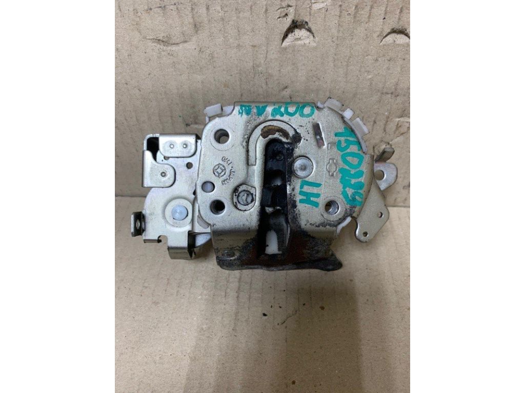 82541-3LM0B | Замок двери задн. лев. NISSAN NV200 USA 13-