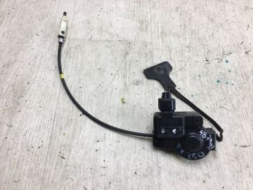 Замок лючка бензобаку LEXUS RX350/450 09-15