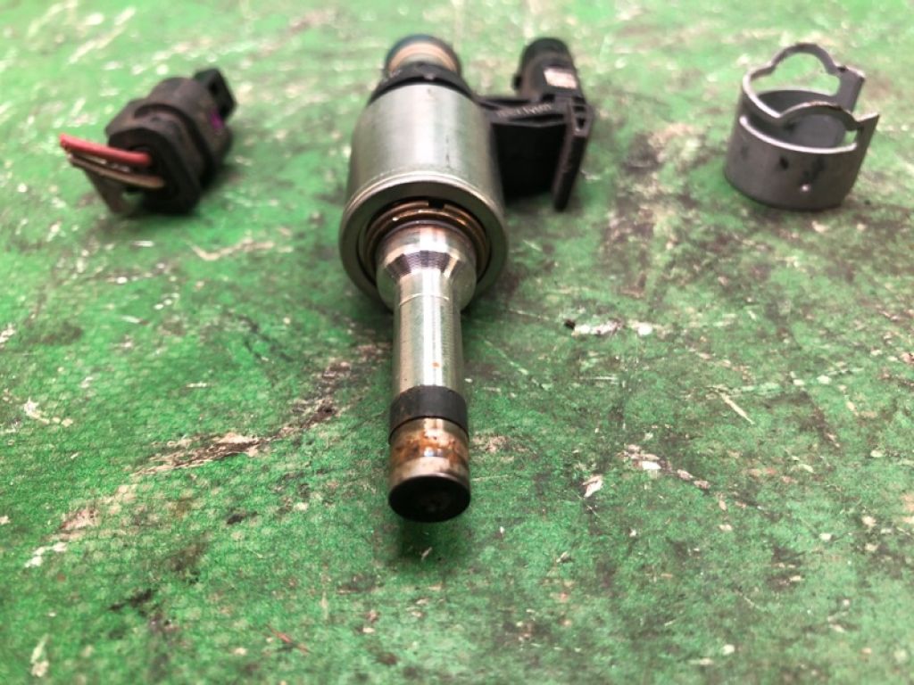 04E 906 036 T | Форсунка топливная VOLKSWAGEN JETTA USA 10-17 - Фото 3