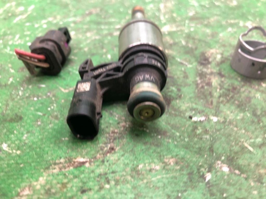 04E 906 036 T | Форсунка топливная VOLKSWAGEN JETTA USA 10-17 - Фото 4