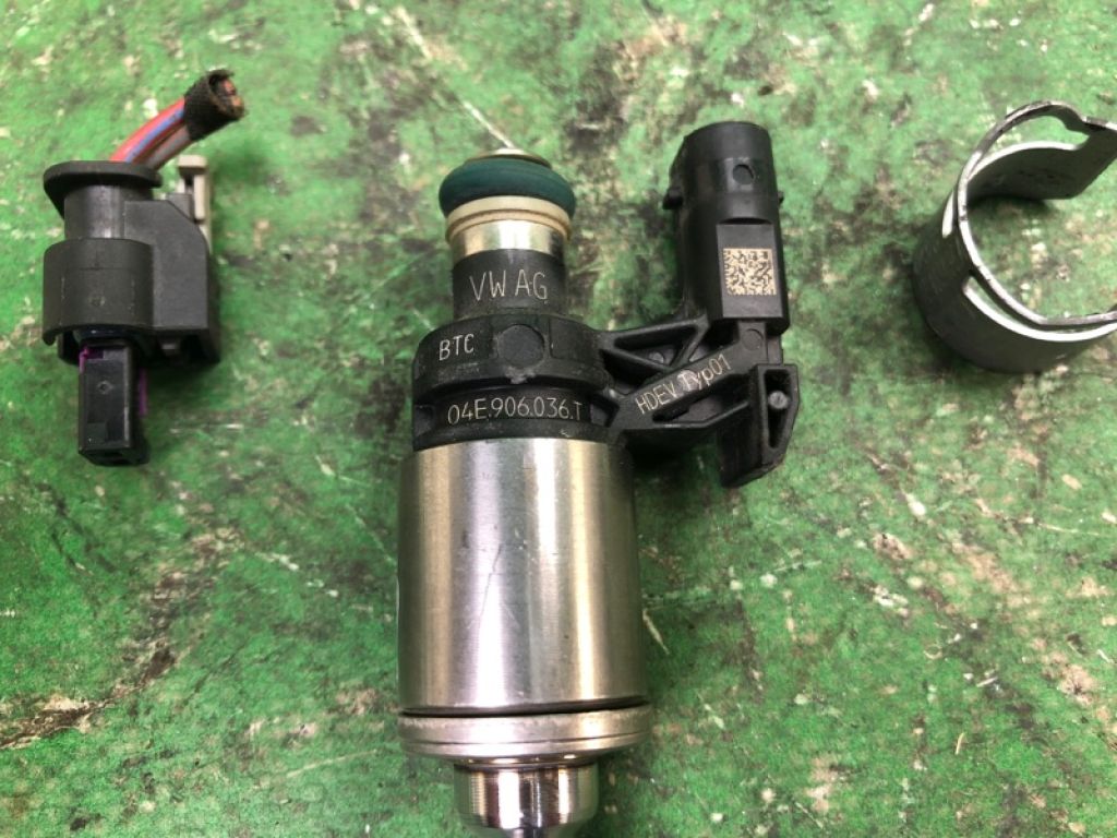 04E 906 036 T | Форсунка топливная VOLKSWAGEN JETTA USA 10-17 - Фото 2