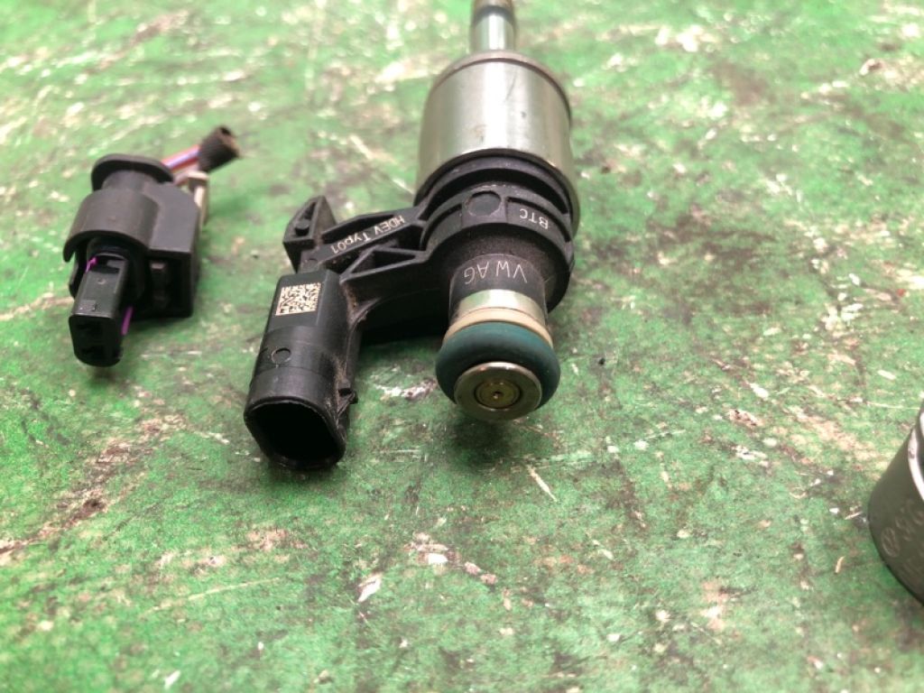 04E 906 036 T | Форсунка топливная VOLKSWAGEN JETTA USA 10-17 - Фото 4