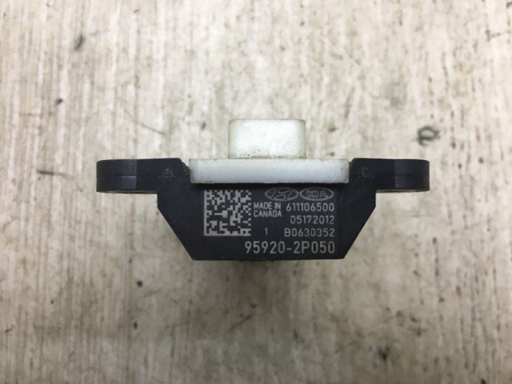 95920-2P050 | Датчик удара KIA SORENTO XM 09-14 - Фото 3