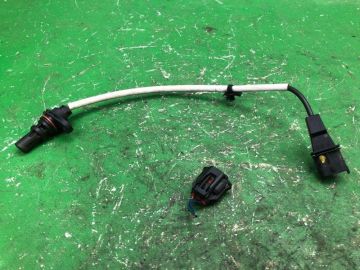 Датчик положення колінвалу KIA SORENTO UM 14-