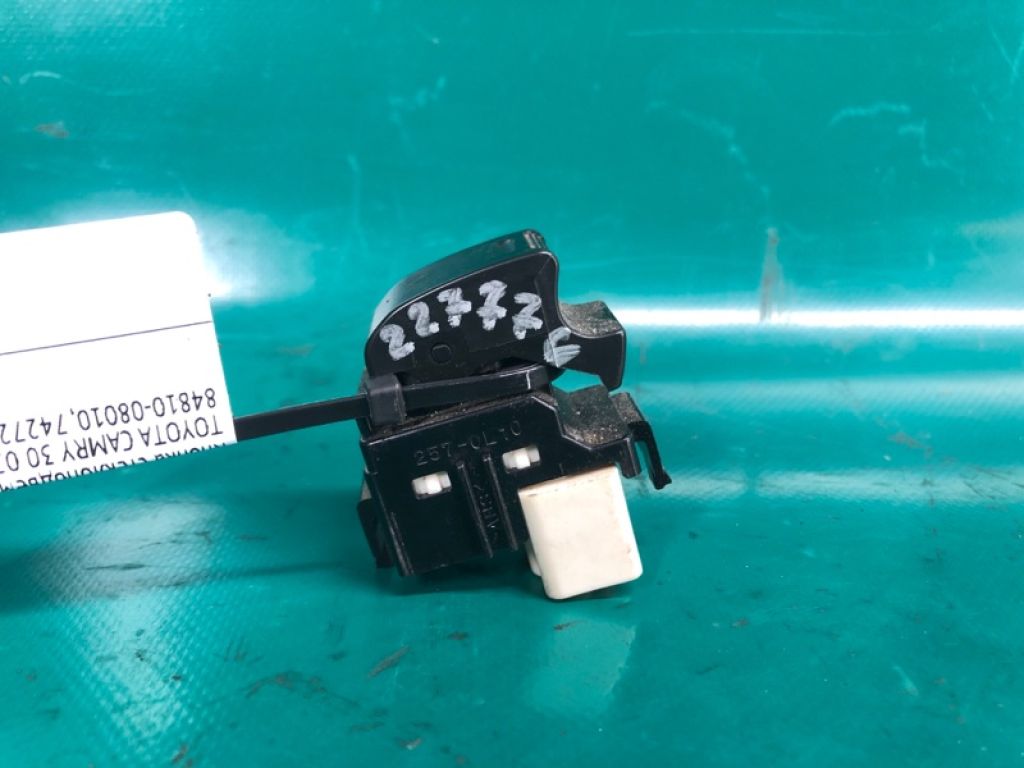84810-08010 | Кнопка стеклоподъемника задн. лев. TOYOTA CAMRY 30 02-06