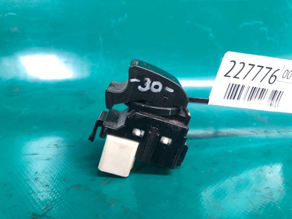 84810-08010 | Кнопка стеклоподъемника задн. лев. TOYOTA CAMRY 30 02-06 - Фото 2