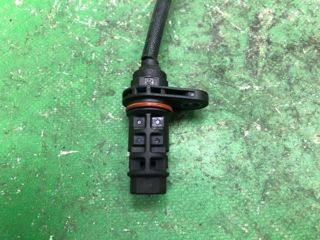 39180-25300 | Датчик положения коленвала KIA FORTE/CERATO TD 08-13 - Фото 2