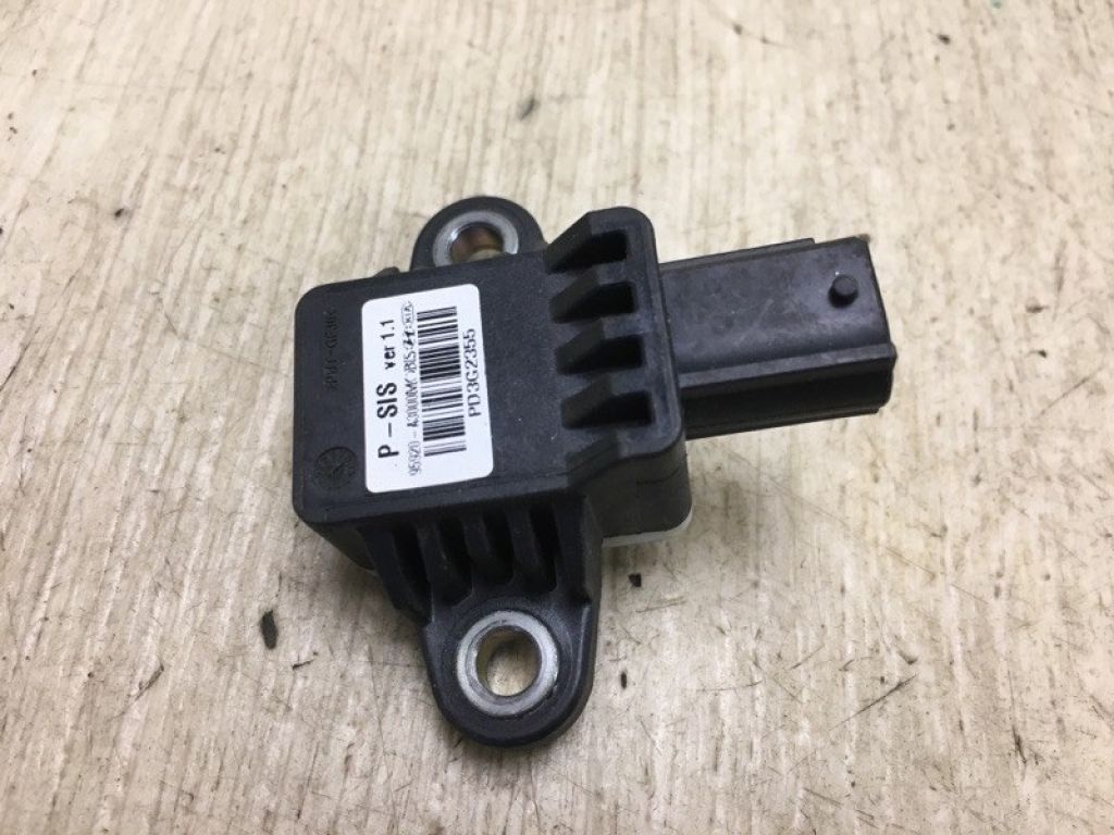 95920-A3000 | Датчик удара KIA FORTE YD 12-