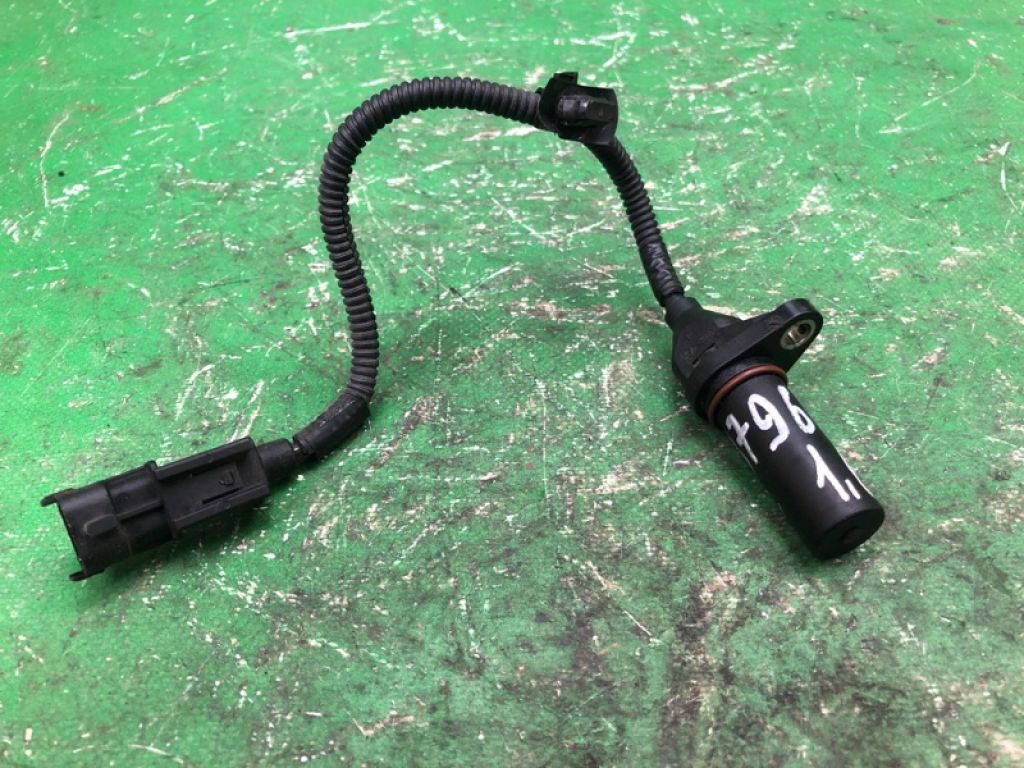 39180-2B000 | Датчик положения коленвала KIA RIO UB 2011-2017