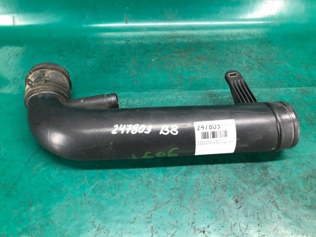 5C0 129 654 | патрубок повітряного фільтра VOLKSWAGEN PASSAT B8 14-