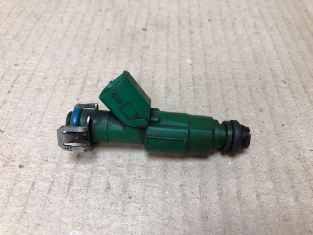 L361-13-250 | Форсунка топливная MAZDA 3 BK 03-08