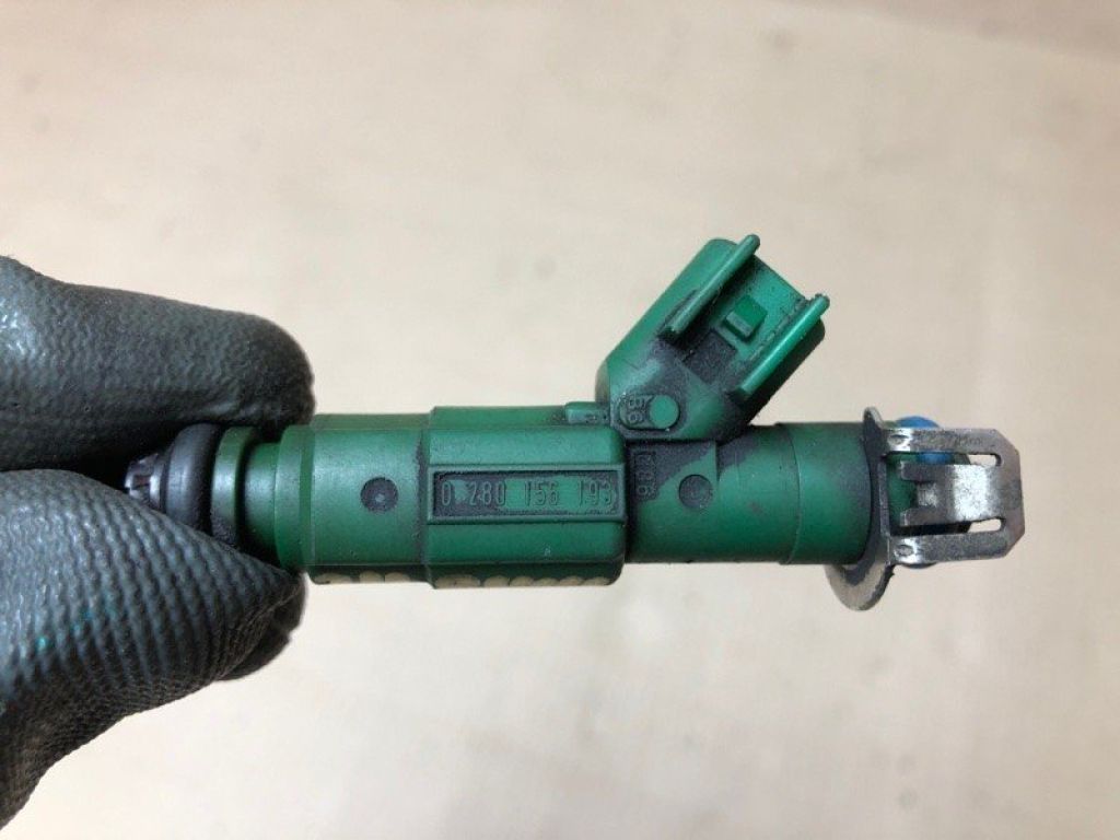 L361-13-250 | Форсунка топливная MAZDA 3 BK 03-08 - Фото 5