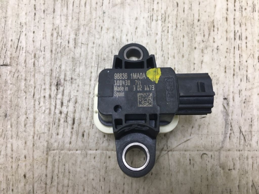 98836-1MA0A | Датчик удару NISSAN JUKE 10-19 - Фото 2