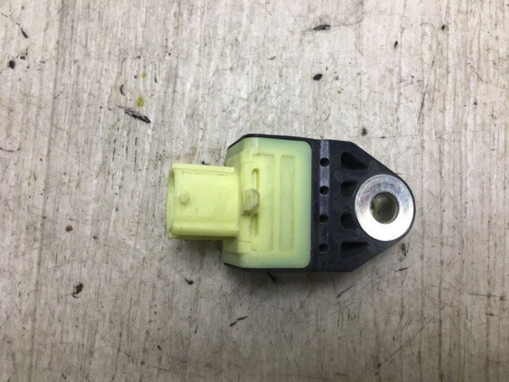 89831-06070 | Датчик удару TOYOTA CAMRY 55 14-17 - Фото 2