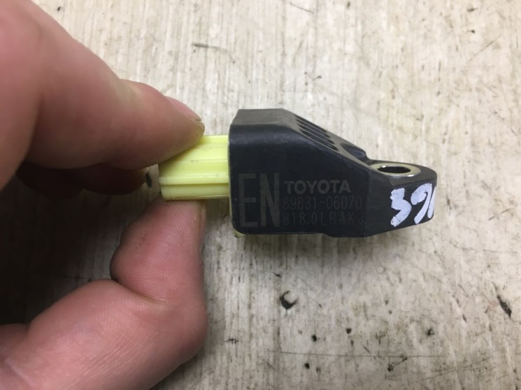 89831-06070 | Датчик удара TOYOTA CAMRY 55 14-17 - Фото 3