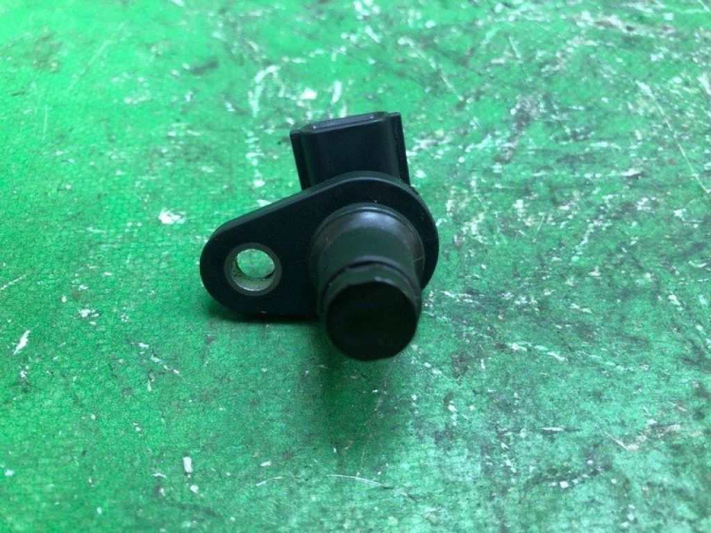 23731-1KC1A | Датчик положения распредвала NISSAN JUKE 10-19 - Фото 3