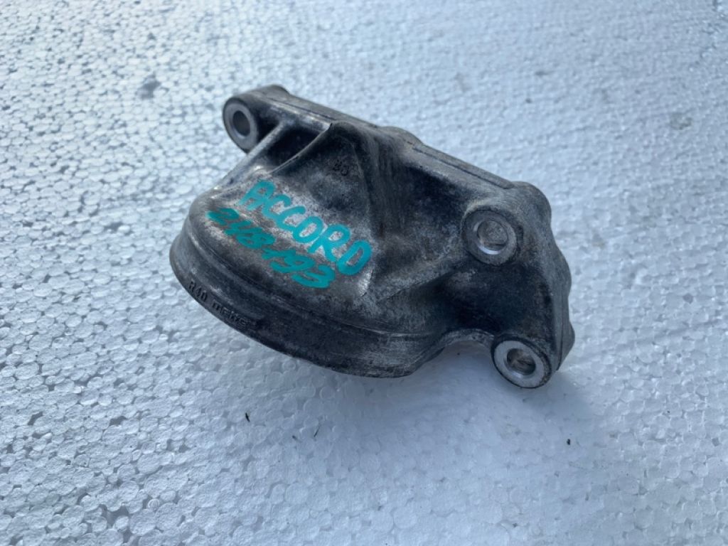 15310-R40-A00 | Кронштейн масляного фильтра HONDA ACCORD USA 07-12 - Фото 4