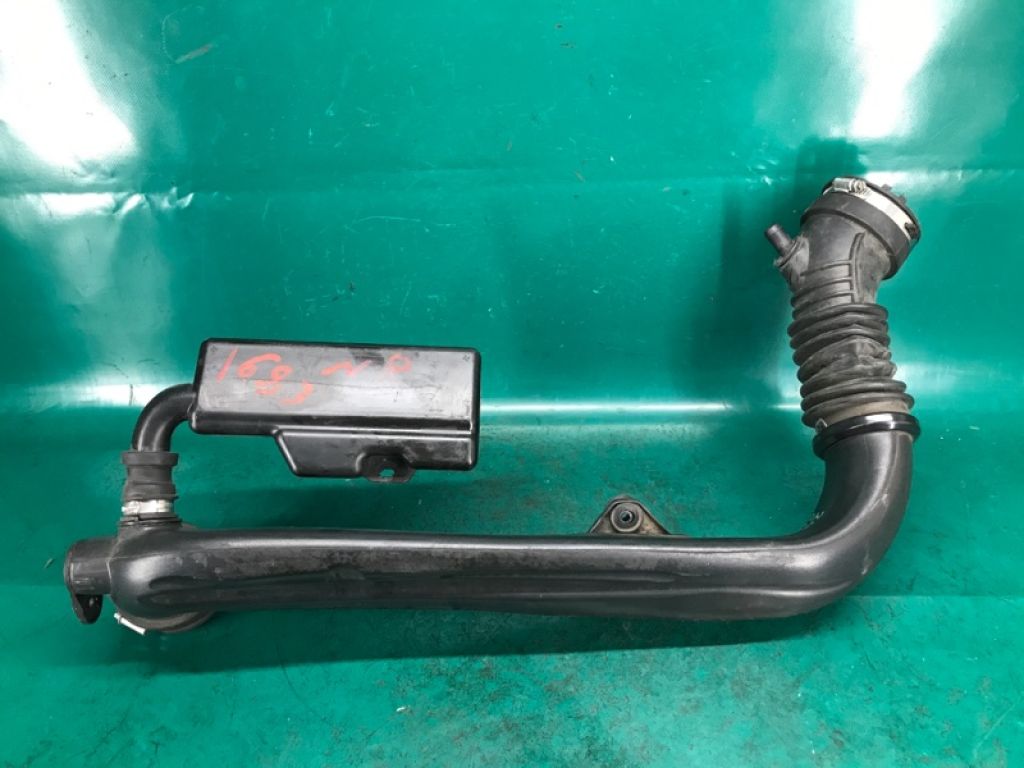 68211695AB | Патрубок воздушного фильтра JEEP CHEROKEE 14-