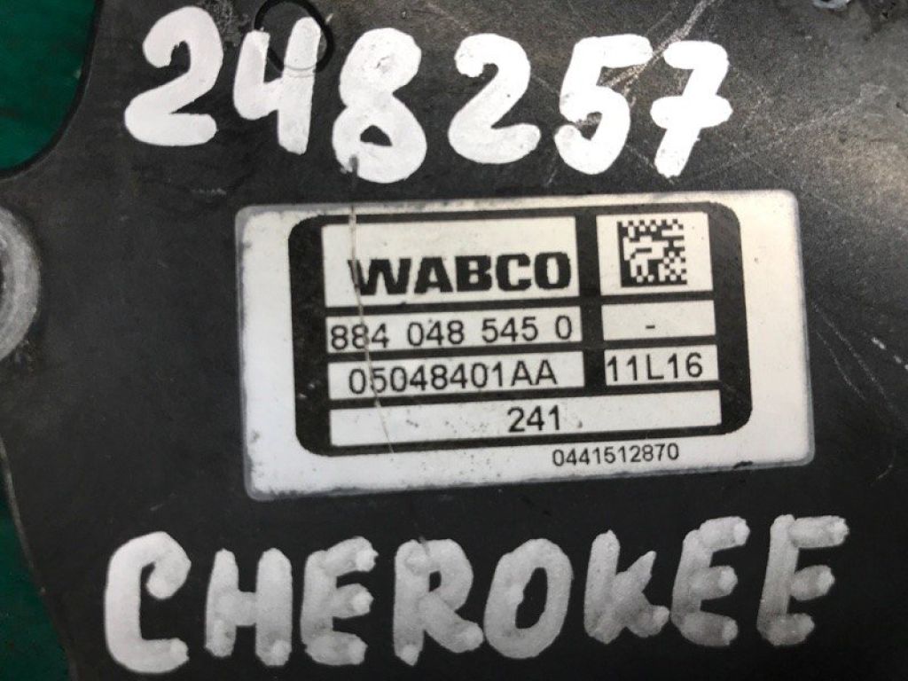 5048401AA | Вакуумный насос JEEP CHEROKEE 14- - Фото 2