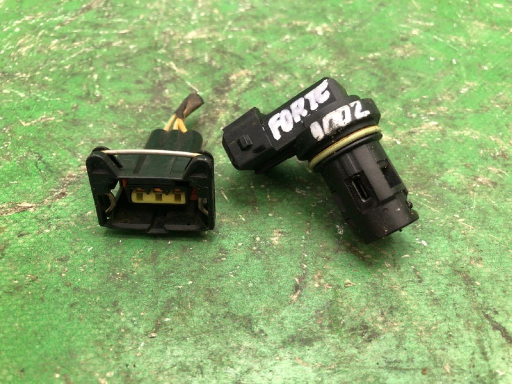39350-23910 | Датчик положення распредвала KIA FORTE YD 12-