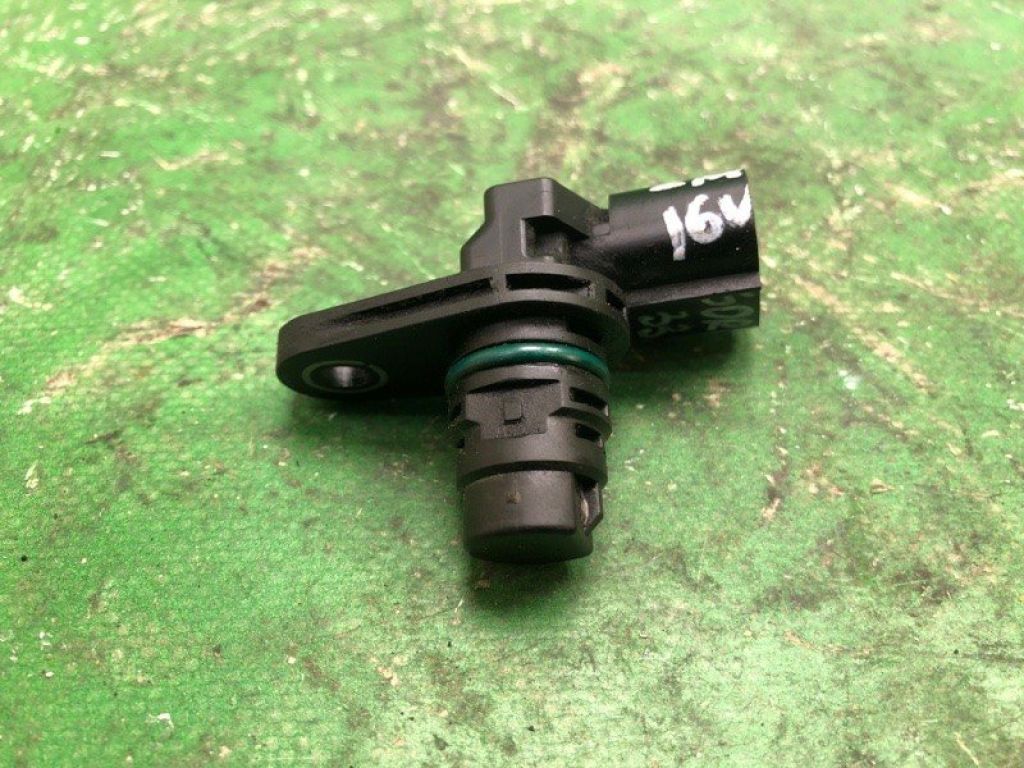 39350-25010 | Датчик положення распредвала KIA SORENTO XM 09-14