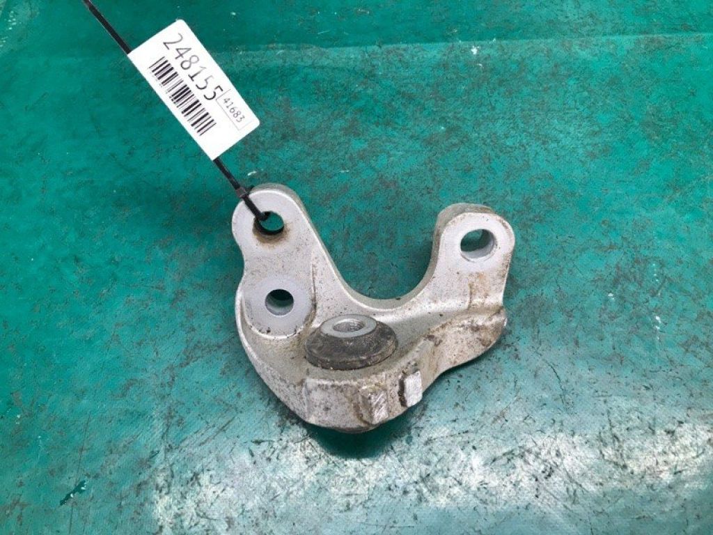 68172353AD | Кронштейн двигателя JEEP CHEROKEE 14-