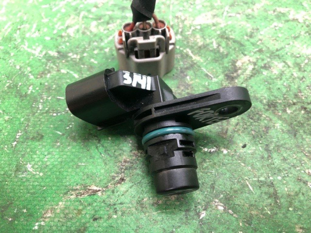 39350-25010 | Датчик положения распредвала KIA FORTE/CERATO TD 08-13 - Фото 2